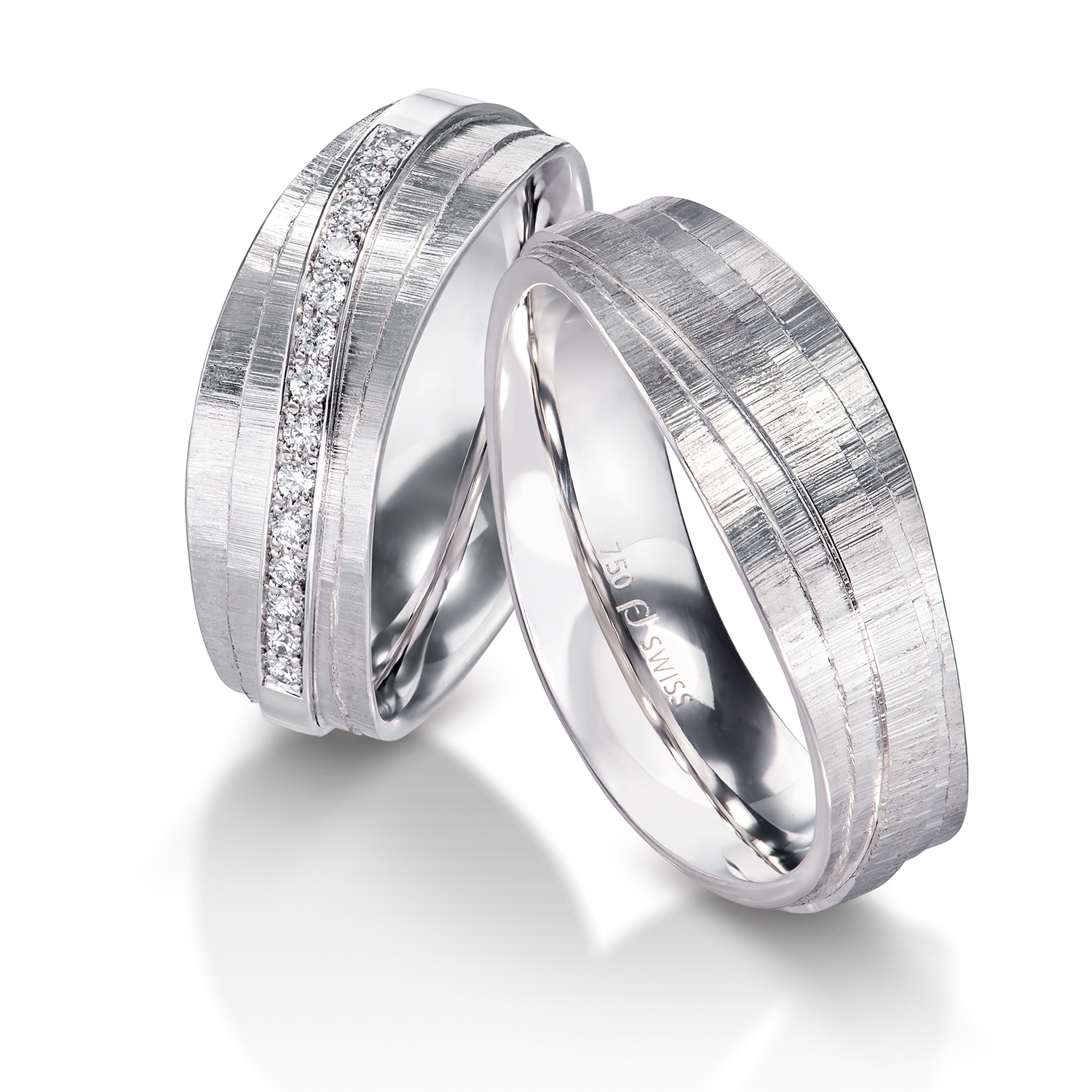 62-53330-0-0-white Diamond rings in gold, platinum and palladium with diamonds Furrer Jacot
