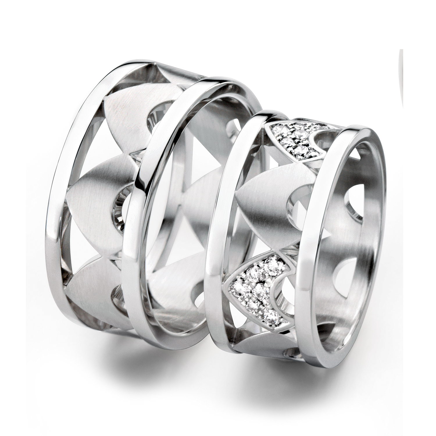 71-83320-1-0-white Diamond rings in gold, platinum and palladium with diamonds Furrer Jacot