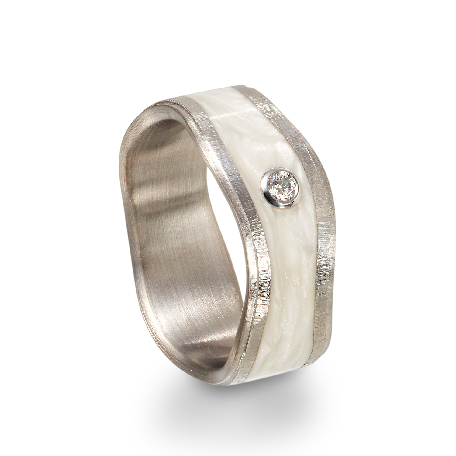 71-84390-0-0-Ceram White rings in gold, platinum and palladium Furrer Jacot with diamonds