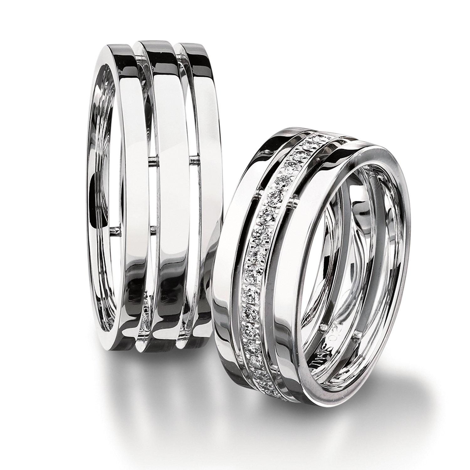 62-52470-0-0-WG rings in gold, platinum, palladium and carbon with diamonds