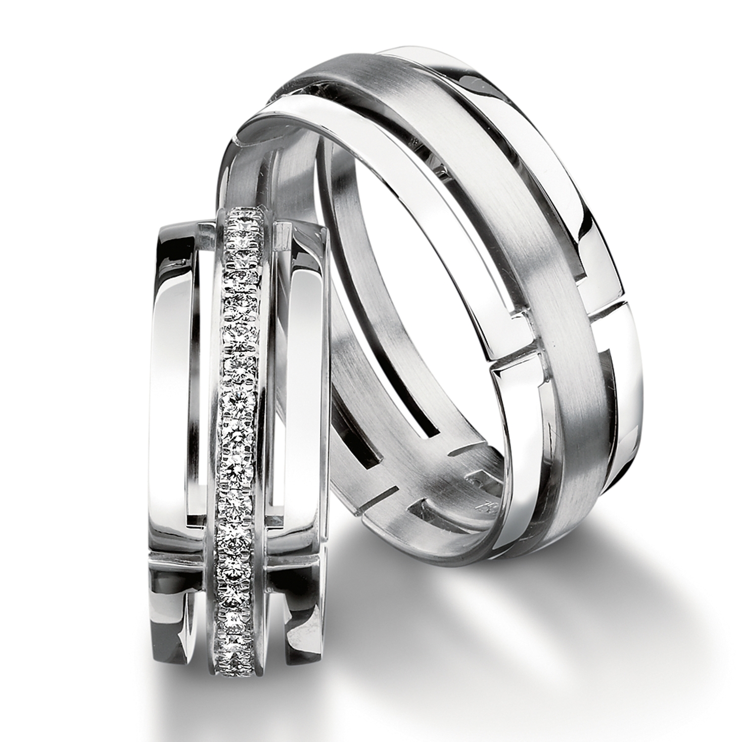 62-52520-0-0-white Diamond rings in gold, platinum and palladium with diamonds Furrer Jacot