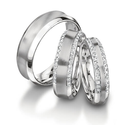 Diamond rings in gold, platinum and palladium with diamonds Furrer Jacot