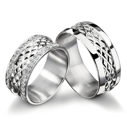 Diamond rings in gold, platinum, palladium, carbon and black with diamonds Furrer Jacot